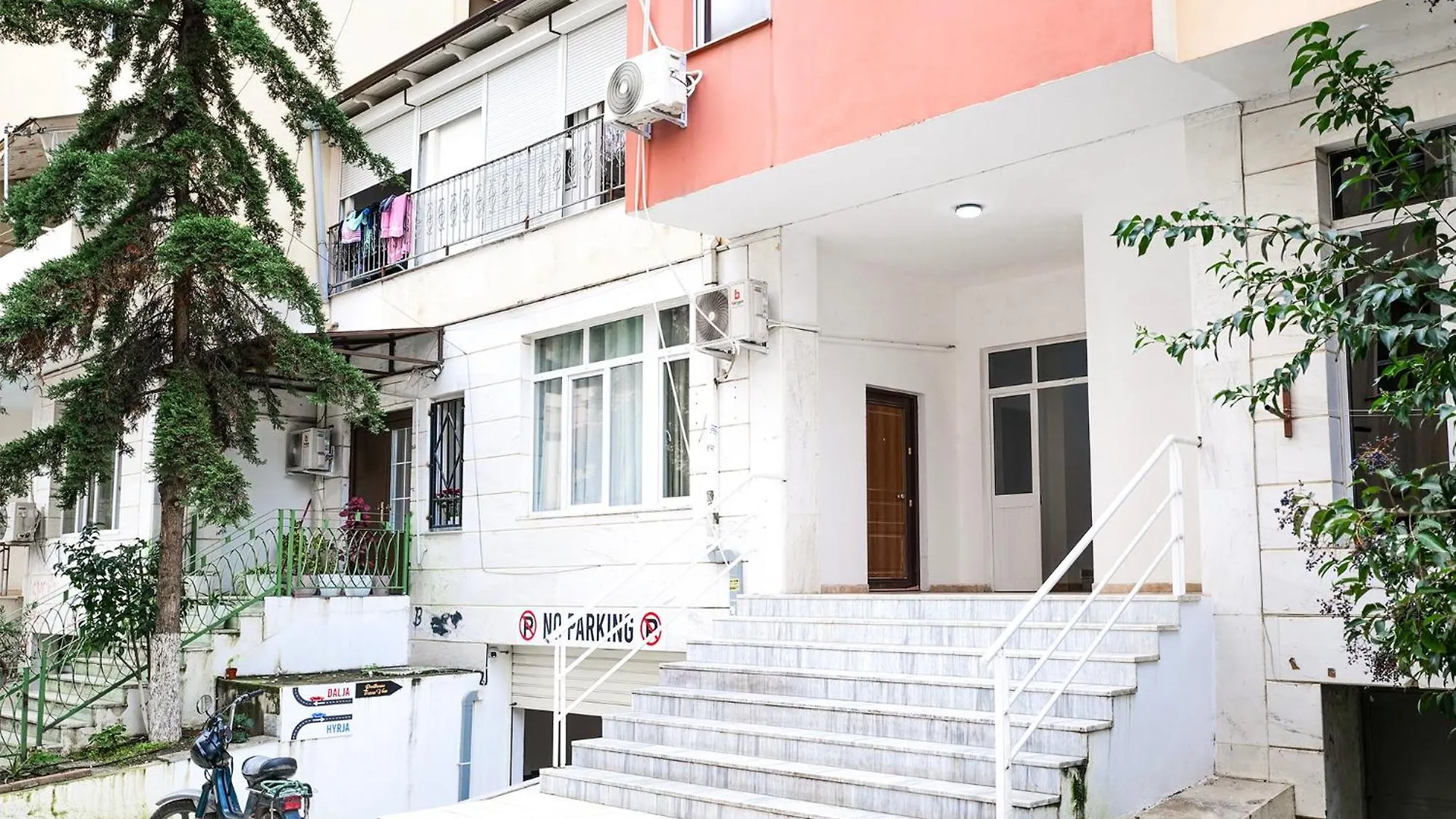 Primestay Tirana Penthouse Appartement